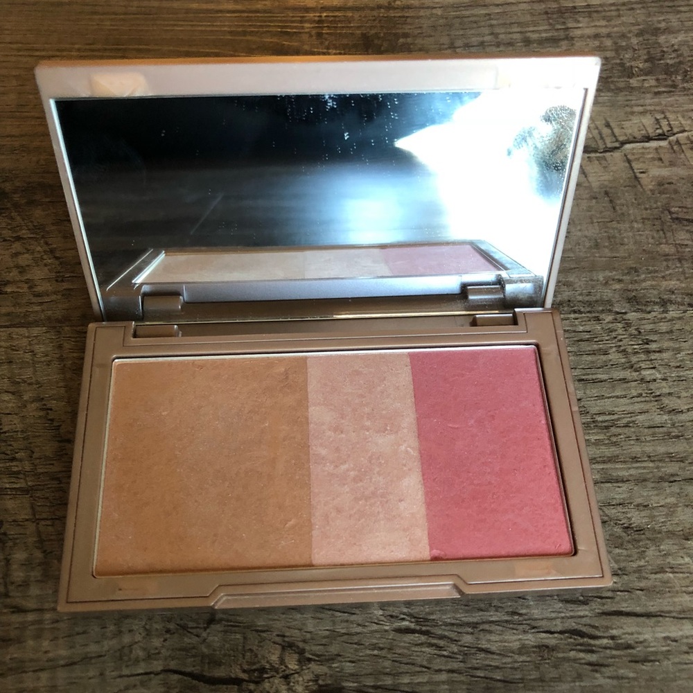 Urban Decay FLUSHED.